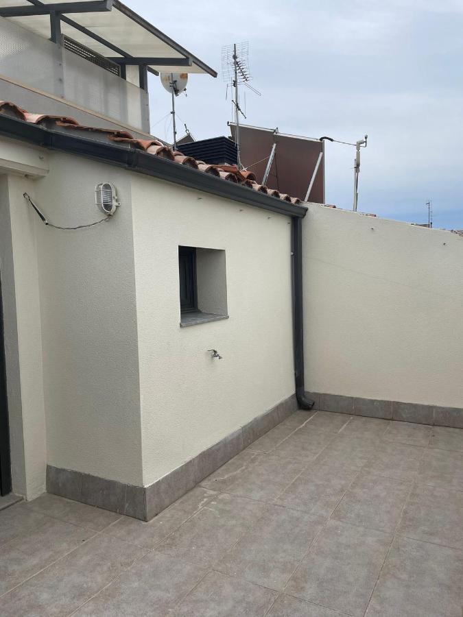Luminoso Duplex Con Parking Leilighet Terrassa Eksteriør bilde